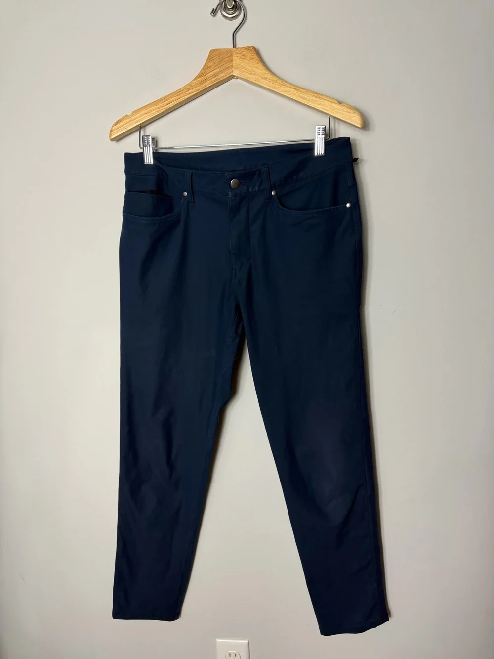 Lululemon Men's ABC Pants Navy Blue Slim Fit Warpstreme Size 31x30 *681